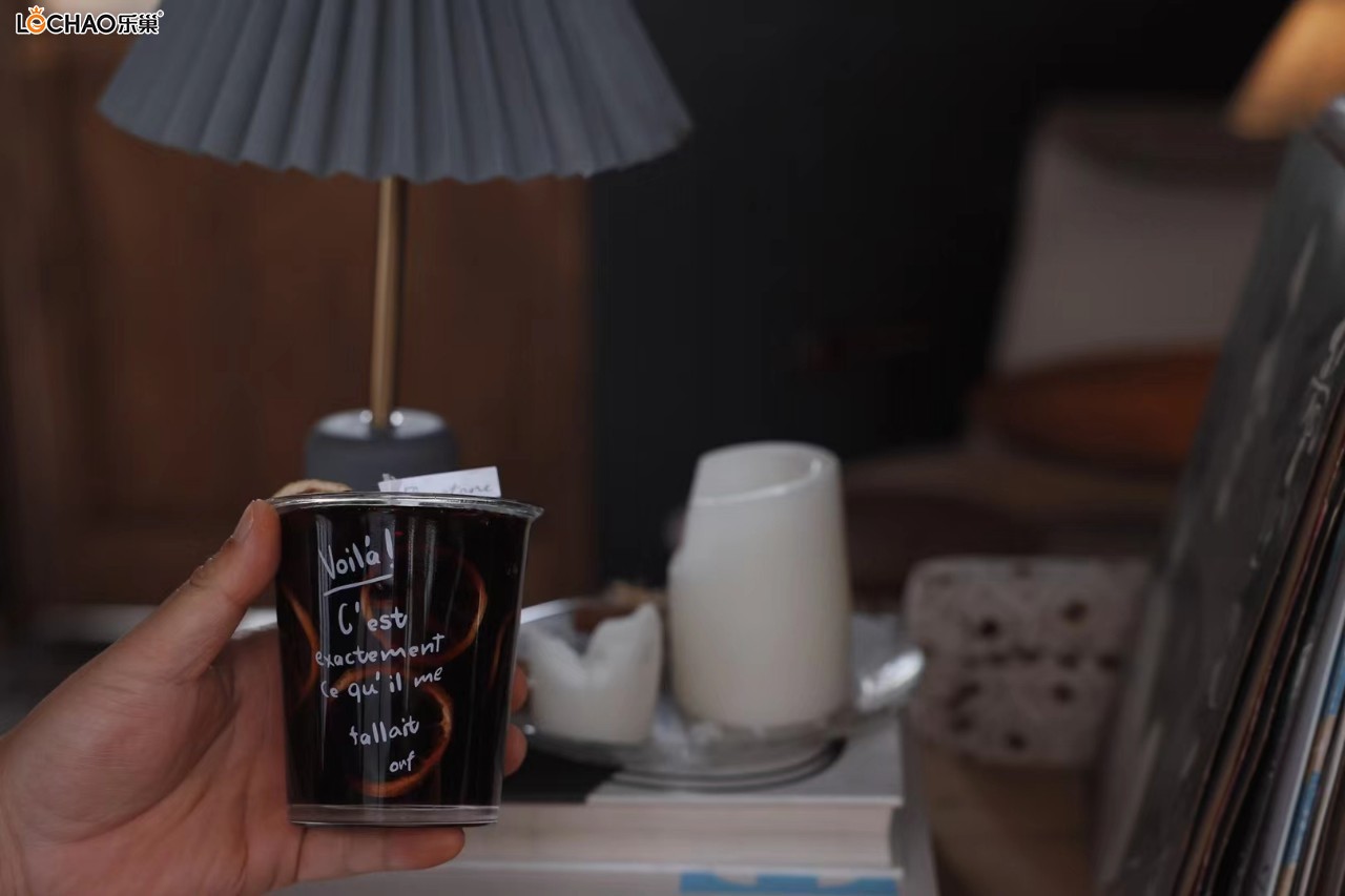 How to Use Scented Candles: A Guide to Creating a Relaxing Atmosphere