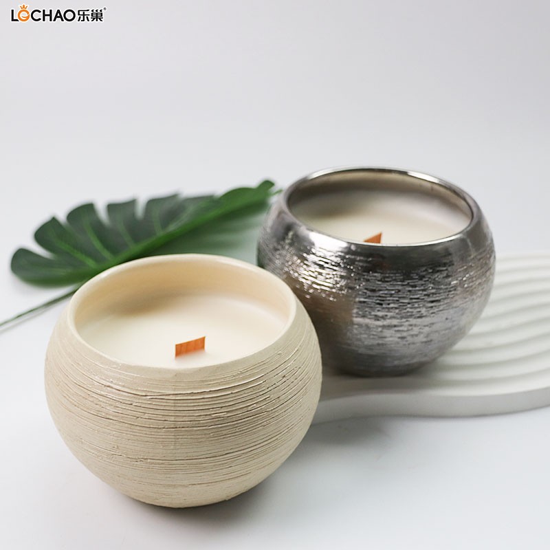 Brushed round porcelain jar scented candle