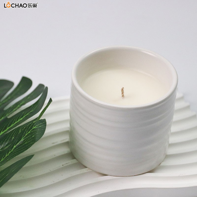 Simple Nordic style aromatherapy candle