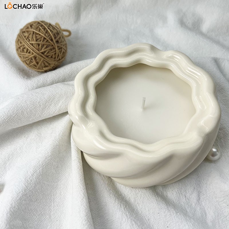 Large Wave Pattern Ceramic Cup Scented Candle