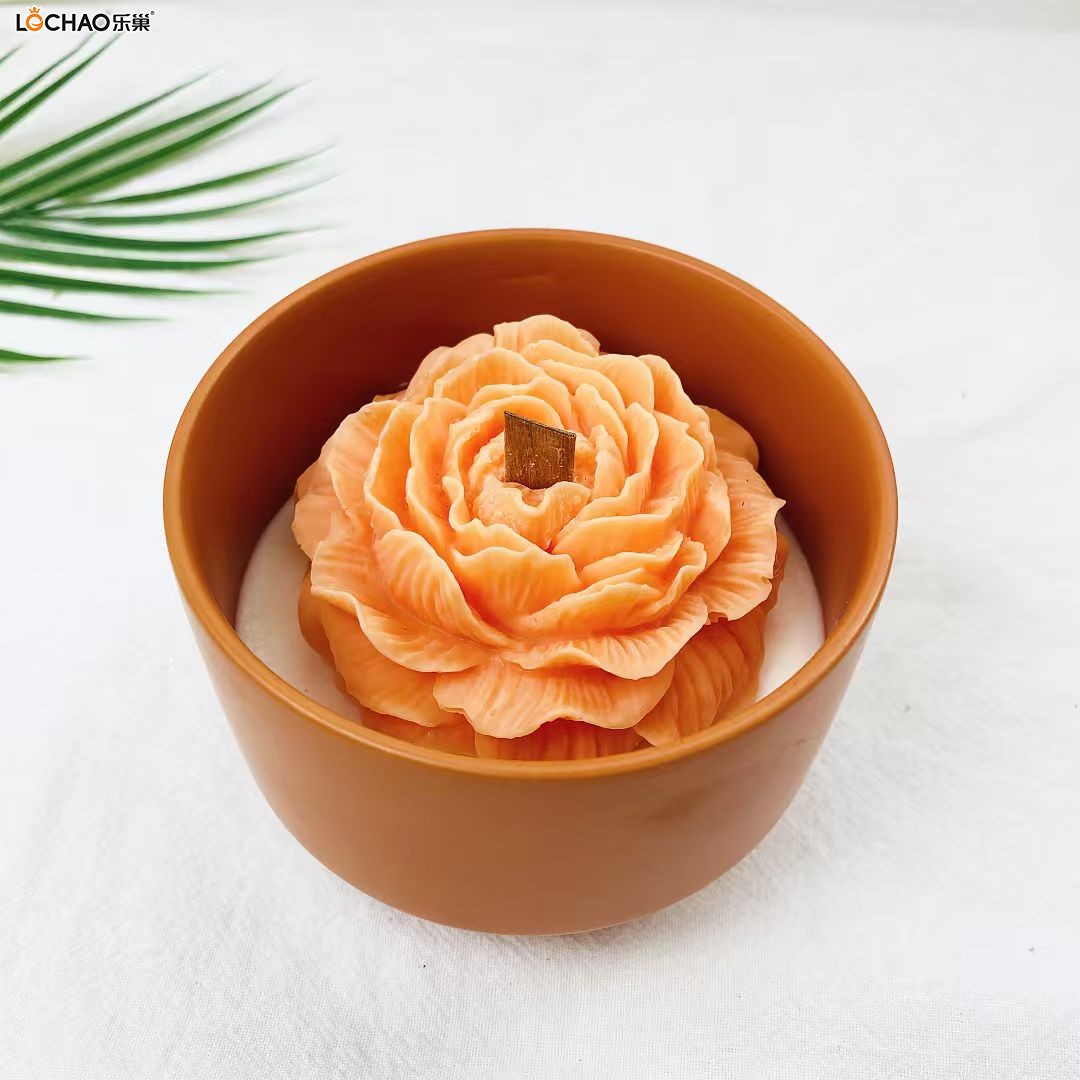 Stemmed Porcelain Cup Scented Candle