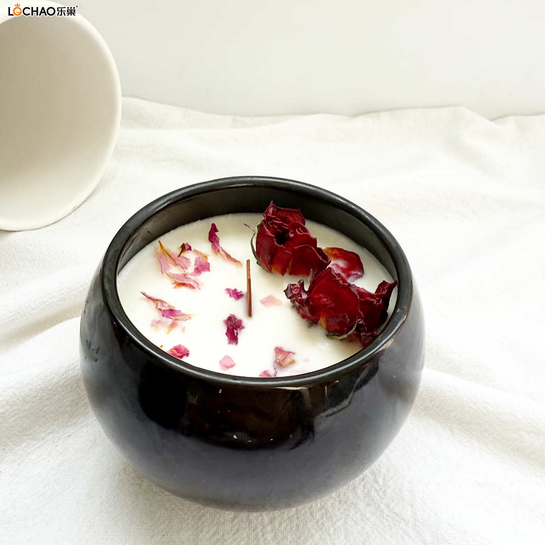 Round Dried Flower Ceramic Cup Scented Candle